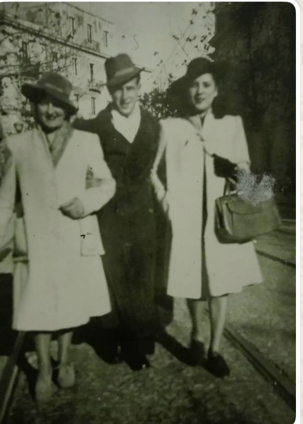 La famiglia Giovannini a Napoli